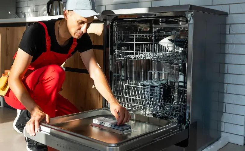 appliance-repair-man-dishwasher